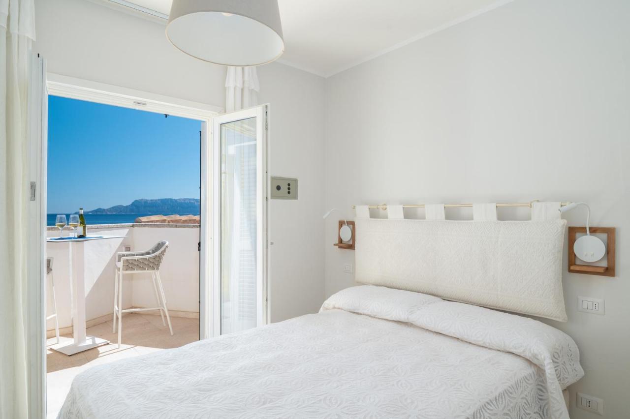 S'Abba Seafront Apartments - Your House In Sardinia Golfo Aranci Buitenkant foto