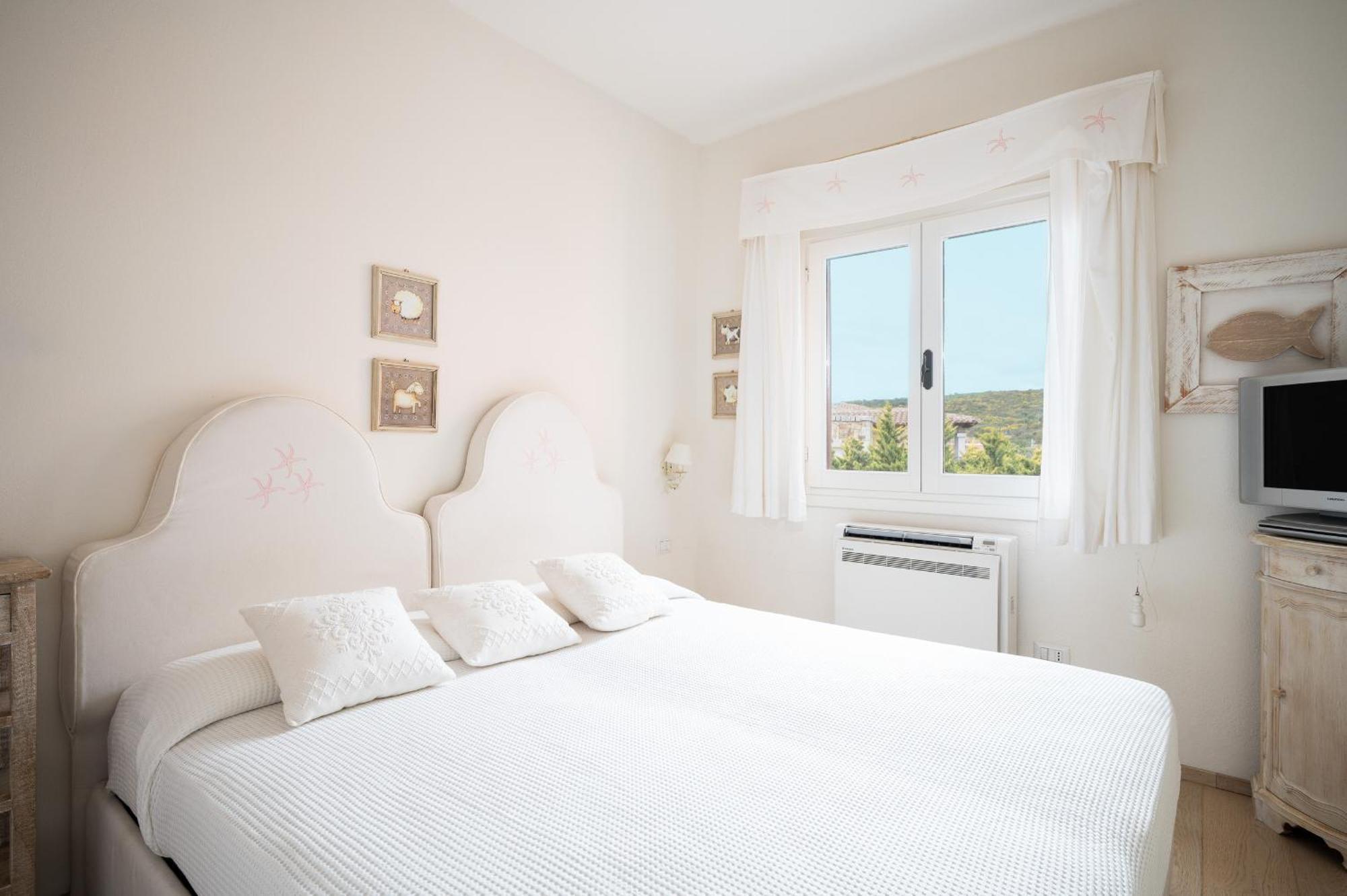 S'Abba Seafront Apartments - Your House In Sardinia Golfo Aranci Buitenkant foto