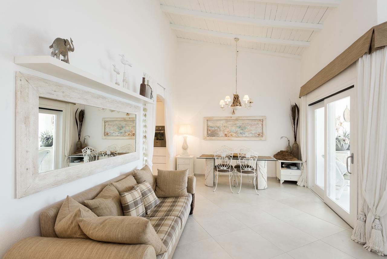 S'Abba Seafront Apartments - Your House In Sardinia Golfo Aranci Buitenkant foto