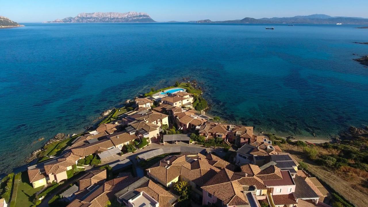 S'Abba Seafront Apartments - Your House In Sardinia Golfo Aranci Buitenkant foto